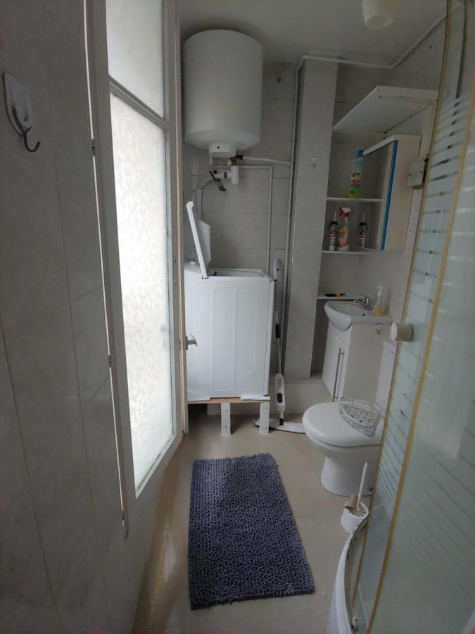 Airbnb Apartment *